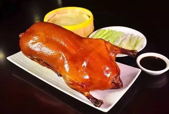 脆皮烤鴨培訓(xùn)(圖3) 脆皮烤鴨培訓(xùn)(圖3)