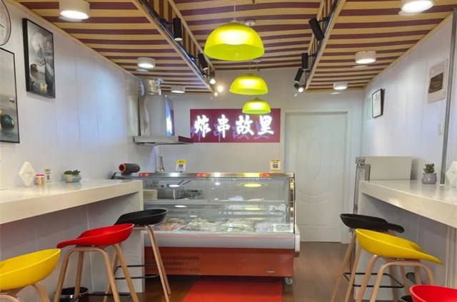 炸串開店成功！“天花板級口味”