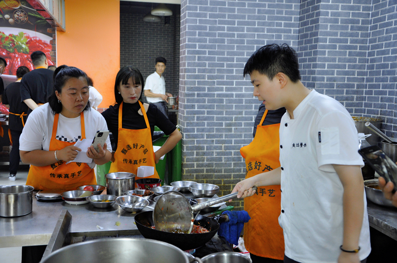 七月培訓(xùn)實(shí)景(圖18)