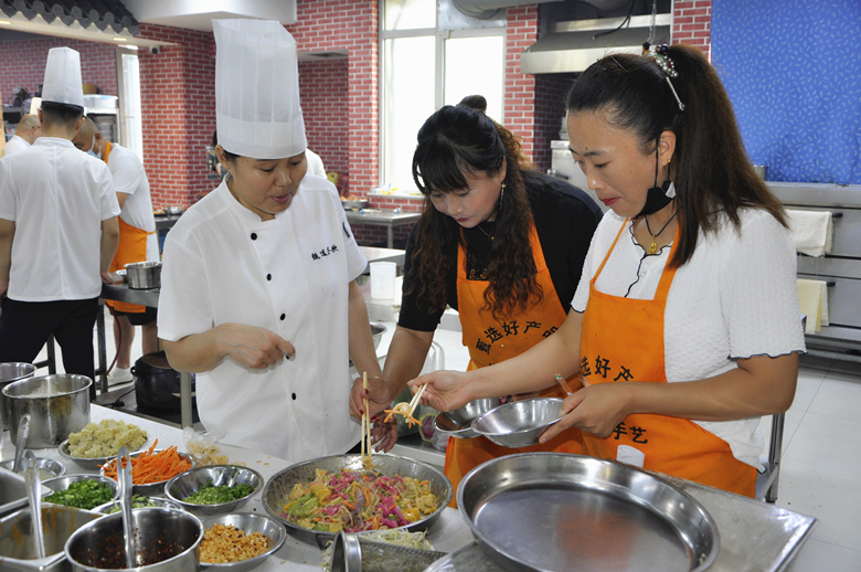 七月培訓(xùn)實(shí)景(圖20)