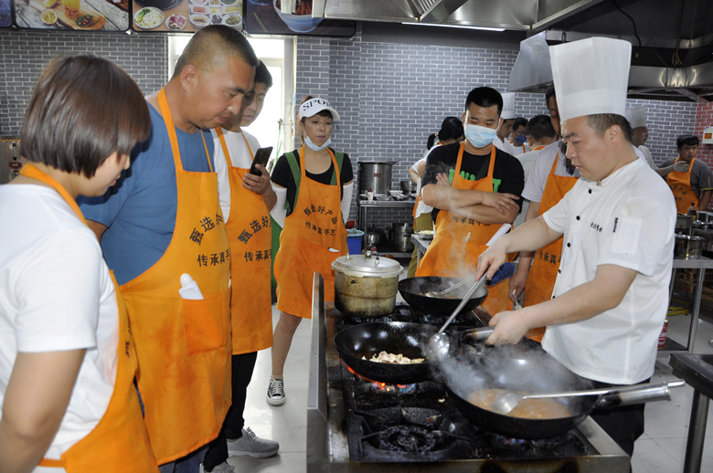 七月培訓(xùn)實(shí)景(圖22)