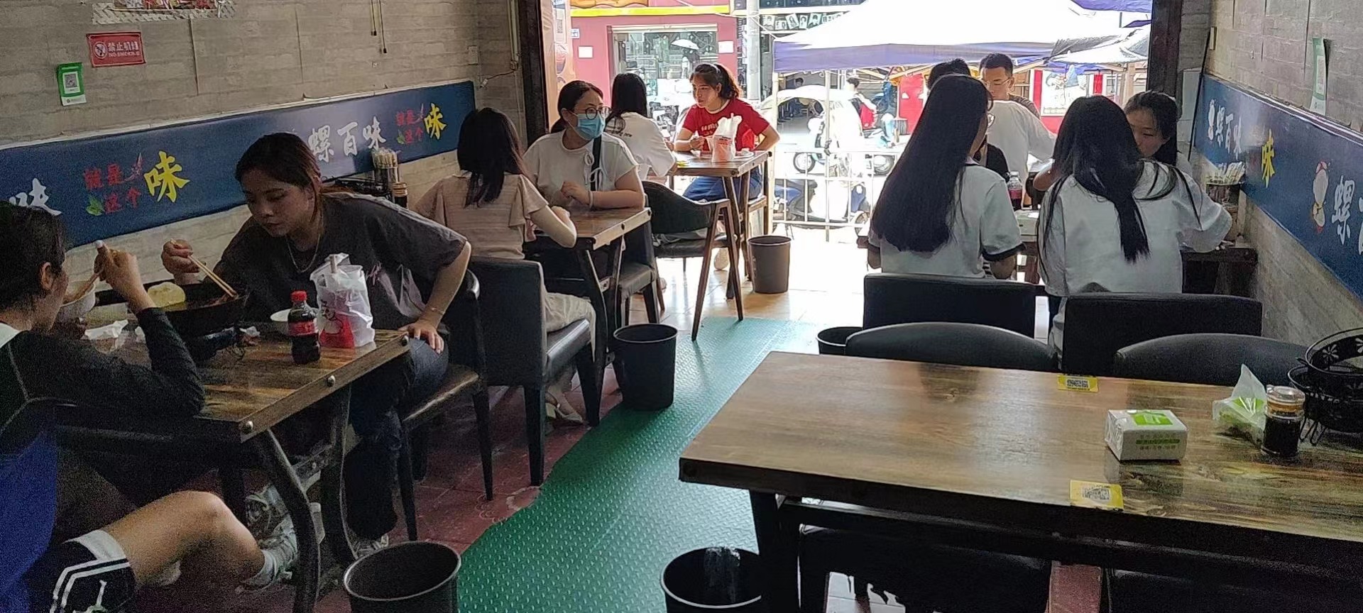 小地鍋+大盤(pán)雞落地成功！日營(yíng)收增千元(圖1)