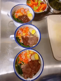 茶缸面+小地鍋開店成功！“10個(gè)人吃了9.9個(gè)人回購”(圖1)