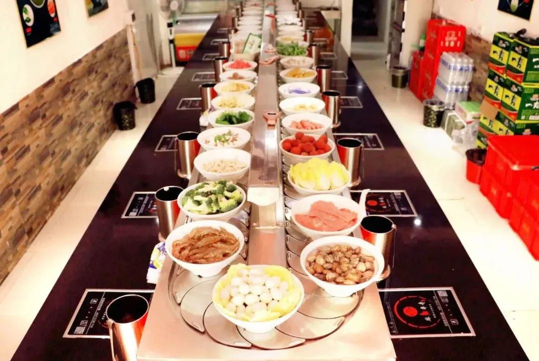 旋轉(zhuǎn)小火鍋開店成功！一月回本！(圖2)