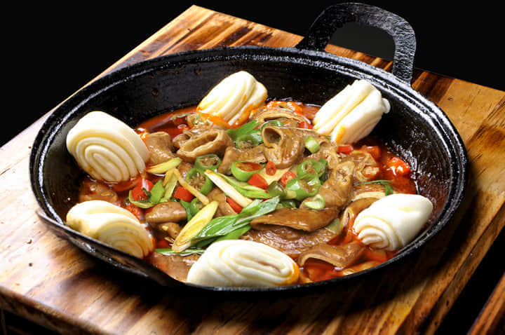 小地鍋落地成功，每天60桌，能賣3000