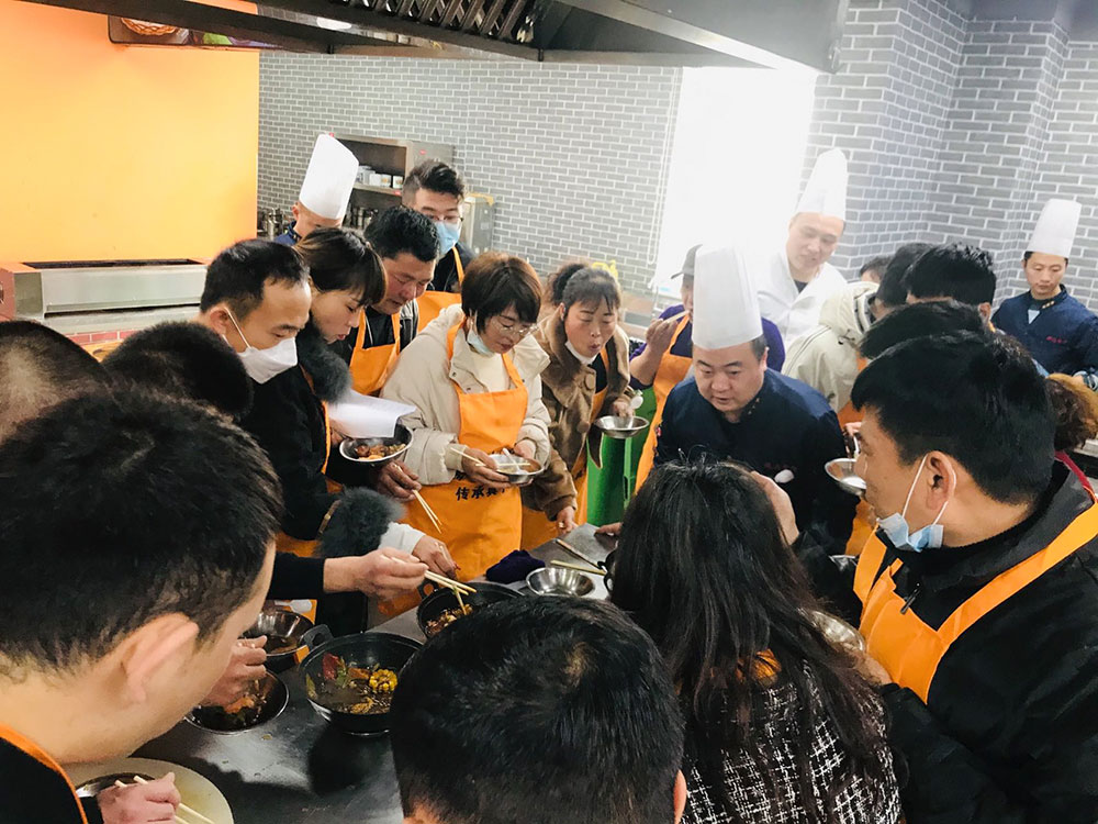 廚仟藝餐飲培訓(xùn)學(xué)校咋樣？