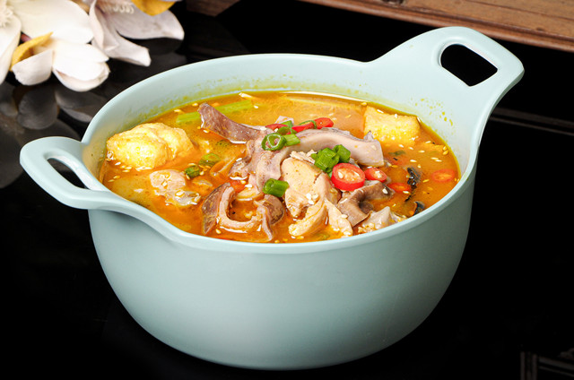 如何選擇適合的豬肚雞培訓(xùn)機(jī)構(gòu)(圖1)