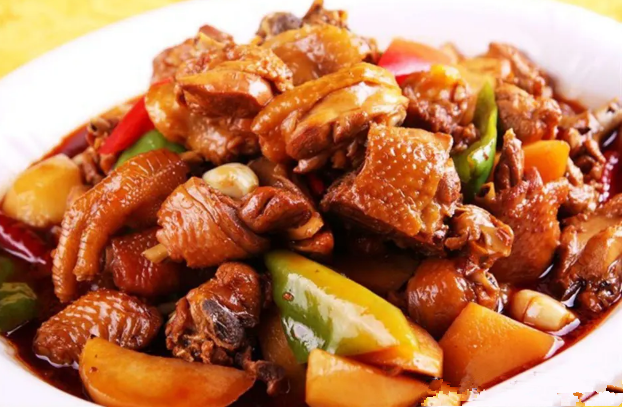 新疆大盤雞培訓(xùn):培養(yǎng)你的烹飪技能(圖1) 新疆大盤雞培訓(xùn):培養(yǎng)你的烹飪技能(圖1)