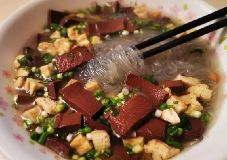 鴨血粉絲湯正宗培訓，助您成為獨具匠心的大廚！