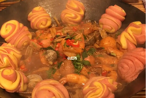 哪里學(xué)地鍋雞最正宗？正宗地鍋雞技術(shù)培訓(xùn)