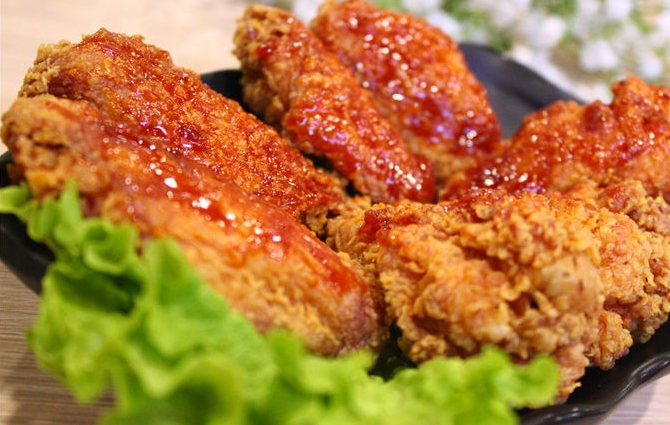 炸雞培訓(xùn)一般多少錢？學(xué)炸雞要多少學(xué)費(fèi)(圖1)