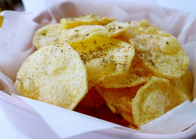 鮮炸大薯片培訓(xùn)哪家好？怎么選擇好的培訓(xùn)機(jī)構(gòu)(圖1)