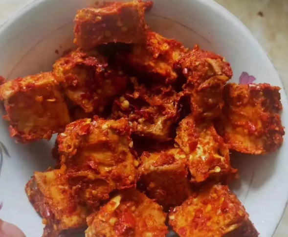 做霉豆腐一斤豆腐放多少鹽？