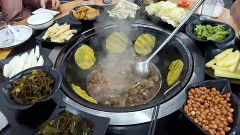 哪個小地鍋培訓(xùn)好？好的小地鍋培訓(xùn)機(jī)構(gòu)推薦(圖1)