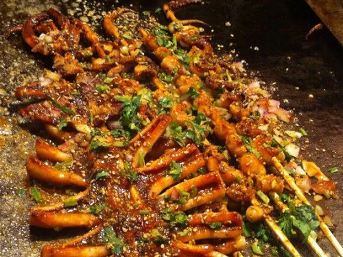 哪里學(xué)鐵板燒魷魚？哪里有教鐵板魷魚的