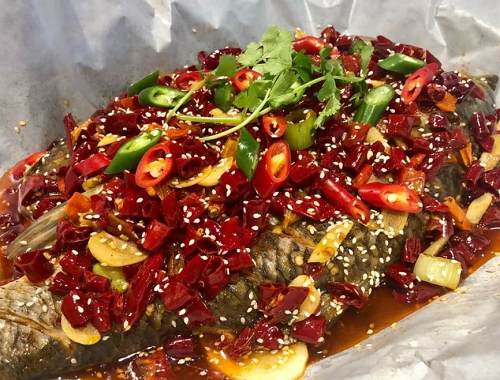 學(xué)做紙包魚(yú)技術(shù)多少錢(qián)？紙包魚(yú)培訓(xùn)費(fèi)用多少錢(qián)(圖1)