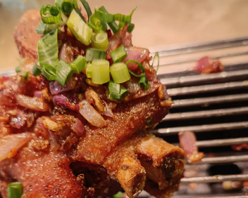 烤豬蹄生意好做嗎？挑戰(zhàn)與機遇并存(圖1)