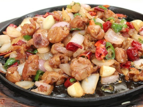 鐵板菜培訓(xùn)費(fèi)用多少錢？鐵板菜培訓(xùn)要多少錢(圖1)