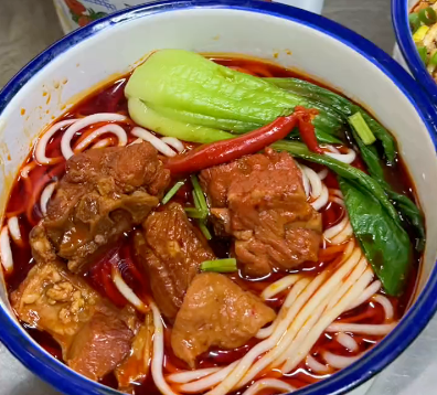 學(xué)茶缸面一般學(xué)費(fèi)多少錢？茶缸面培訓(xùn)費(fèi)用要多少(圖1)