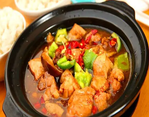 學(xué)黃燜雞配方要多少錢？學(xué)黃燜雞學(xué)費多少錢