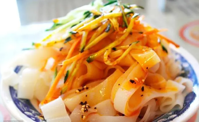 正宗陜西涼皮在哪里學(xué)？(圖1)