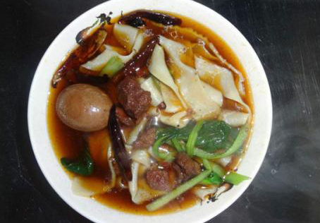 學(xué)牛肉板面學(xué)費(fèi)8000貴嗎？