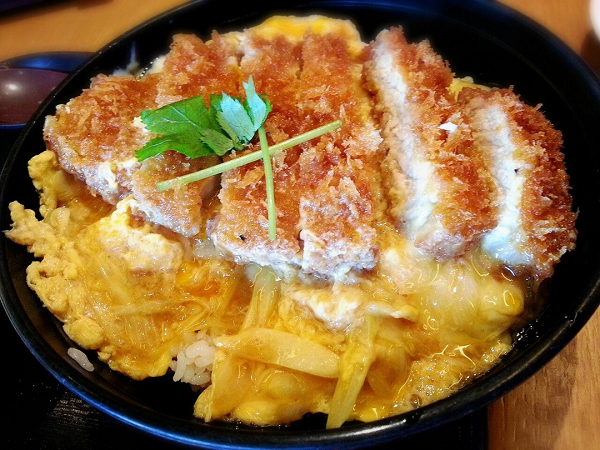 學(xué)滑蛋飯學(xué)費(fèi)多少錢？滑蛋飯培訓(xùn)費(fèi)用多少錢？(圖1)