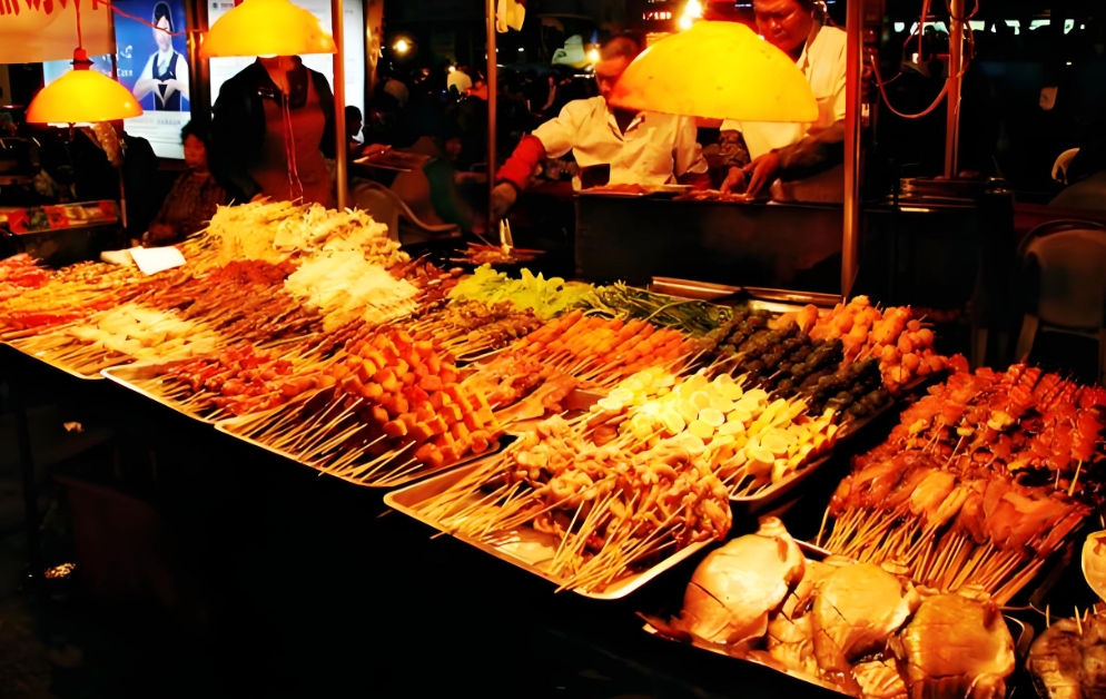 路邊攤小吃培訓(xùn)學(xué)費(fèi)：投資千元，開啟創(chuàng)業(yè)新篇章