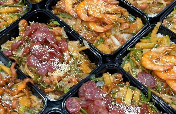 學(xué)干鍋燜飯去哪學(xué)比較好？廚仟藝專業(yè)培訓(xùn)，助你創(chuàng)業(yè)成功！(圖1)