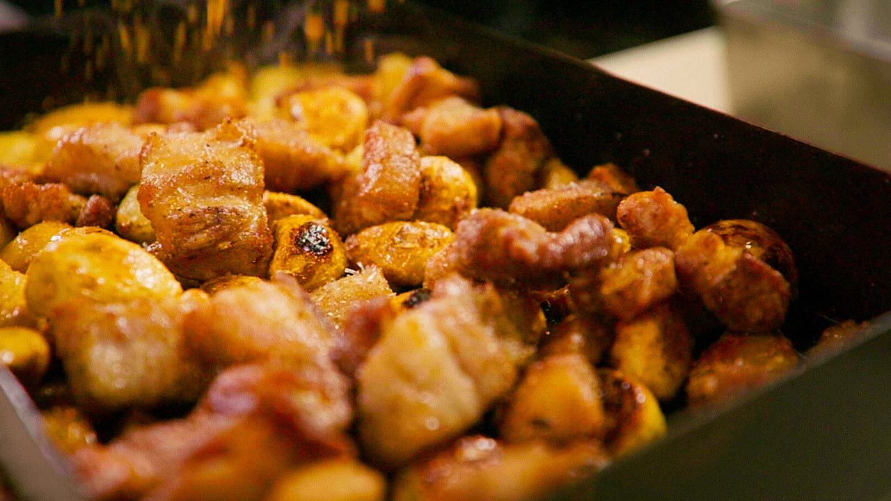 戳子肉培訓(xùn)哪里能學(xué)？從零開始，帶你掌握獨特技藝，開創(chuàng)美食生意！(圖1)