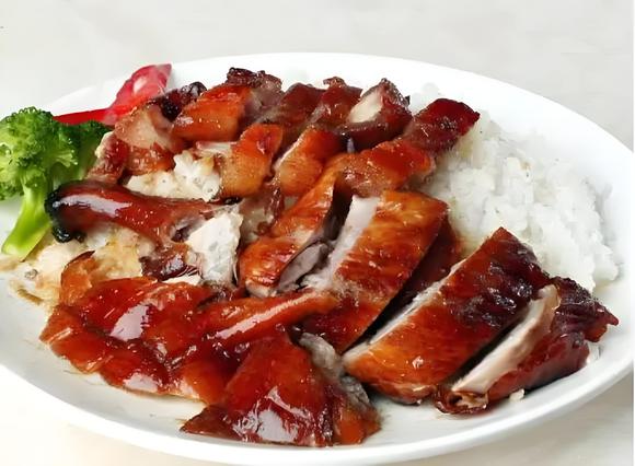 烤鴨飯哪里學(xué)的好？從學(xué)徒到老板，烤鴨飯創(chuàng)業(yè)之路啟程！(圖1)