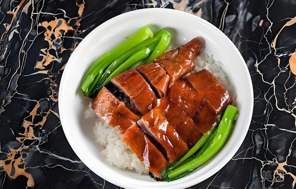 烤鴨飯哪里學(xué)的好？從學(xué)徒到老板，烤鴨飯創(chuàng)業(yè)之路啟程！(圖2)