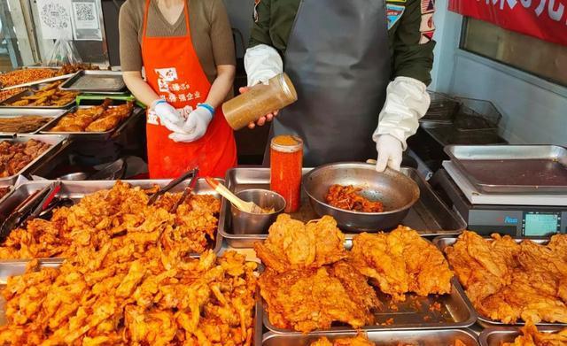 去哪里可以學(xué)炸雞叉骨的技術(shù)？創(chuàng)業(yè)者推薦，零基礎(chǔ)輕松掌握！(圖1)