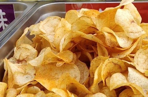 哪里可以學(xué)炸土豆片技術(shù)？簡單易學(xué)，創(chuàng)業(yè)必備，開店從這里開始！(圖3)