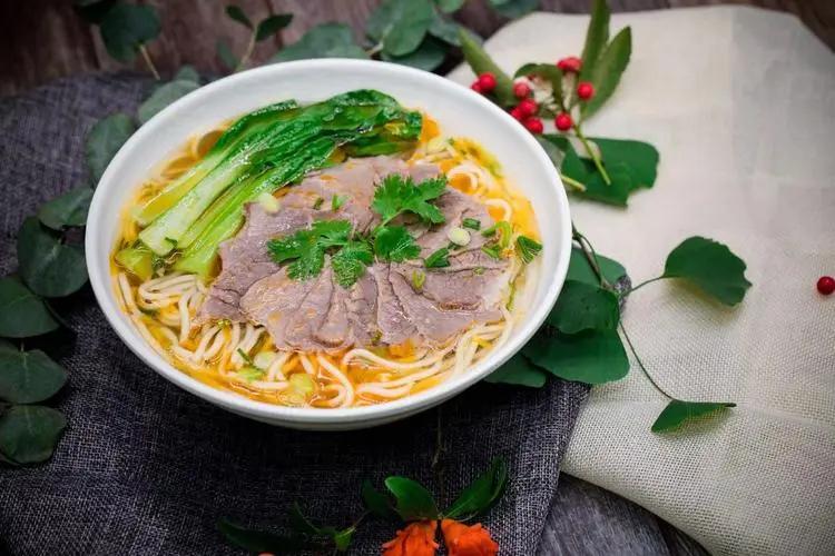 蘭州拉面去哪里學(xué)最專業(yè)？創(chuàng)業(yè)者都選這個(gè)地方！(圖3)