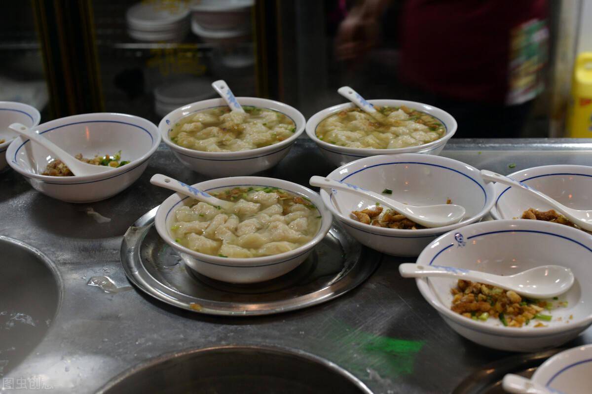 學(xué)習(xí)餛飩難不難？快速上手，輕松開店創(chuàng)業(yè)新選擇！(圖2)