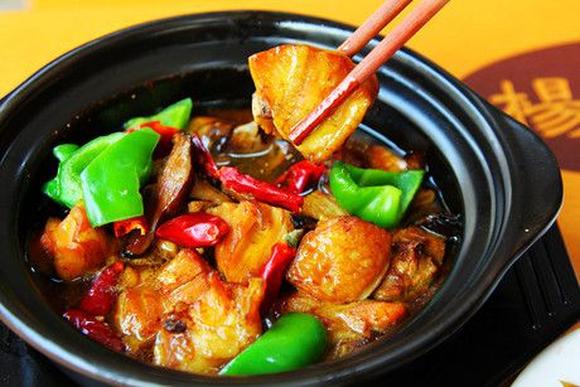 黃燜雞怎么學？學習黃燜雞難不難？零基礎(chǔ)教學，輕松開啟創(chuàng)業(yè)之路！(圖3)