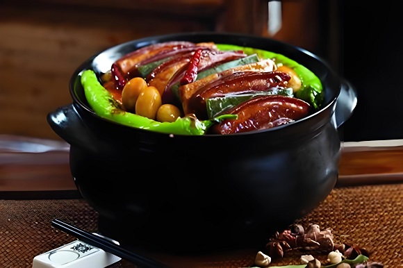 創(chuàng)業(yè)選擇多，學(xué)習(xí)甏肉米飯?jiān)趺礃樱空莆蘸诵募夹g(shù)，輕松上手！(圖2)