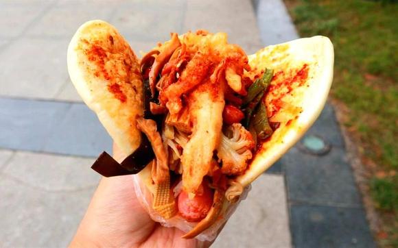 想學(xué)正宗月亮饃？月亮饃小吃培訓(xùn)去哪里？學(xué)費低到離譜，創(chuàng)業(yè)者都在搶著報名！(圖2)