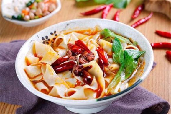 開店沒頭緒？學(xué)習(xí)板面，讓你輕松步入餐飲行業(yè)！(圖3)