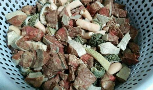 如何快速清洗牛雜？ 高效清潔技巧，節(jié)省時間提升效率！ (圖2)