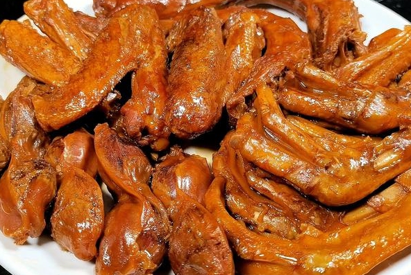 適合做鹵菜的秘訣:從原料選擇到制作技巧(圖2) 適合做鹵菜的秘訣:從原料選擇到制作技巧(圖2)