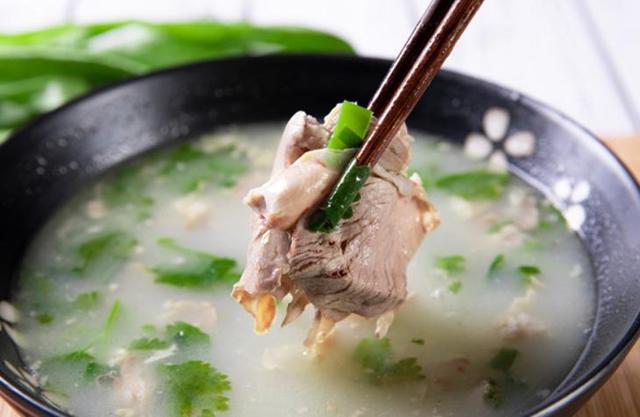 開羊肉湯館賺錢嗎？揭秘真實(shí)利潤和創(chuàng)業(yè)背后的秘密！(圖3)