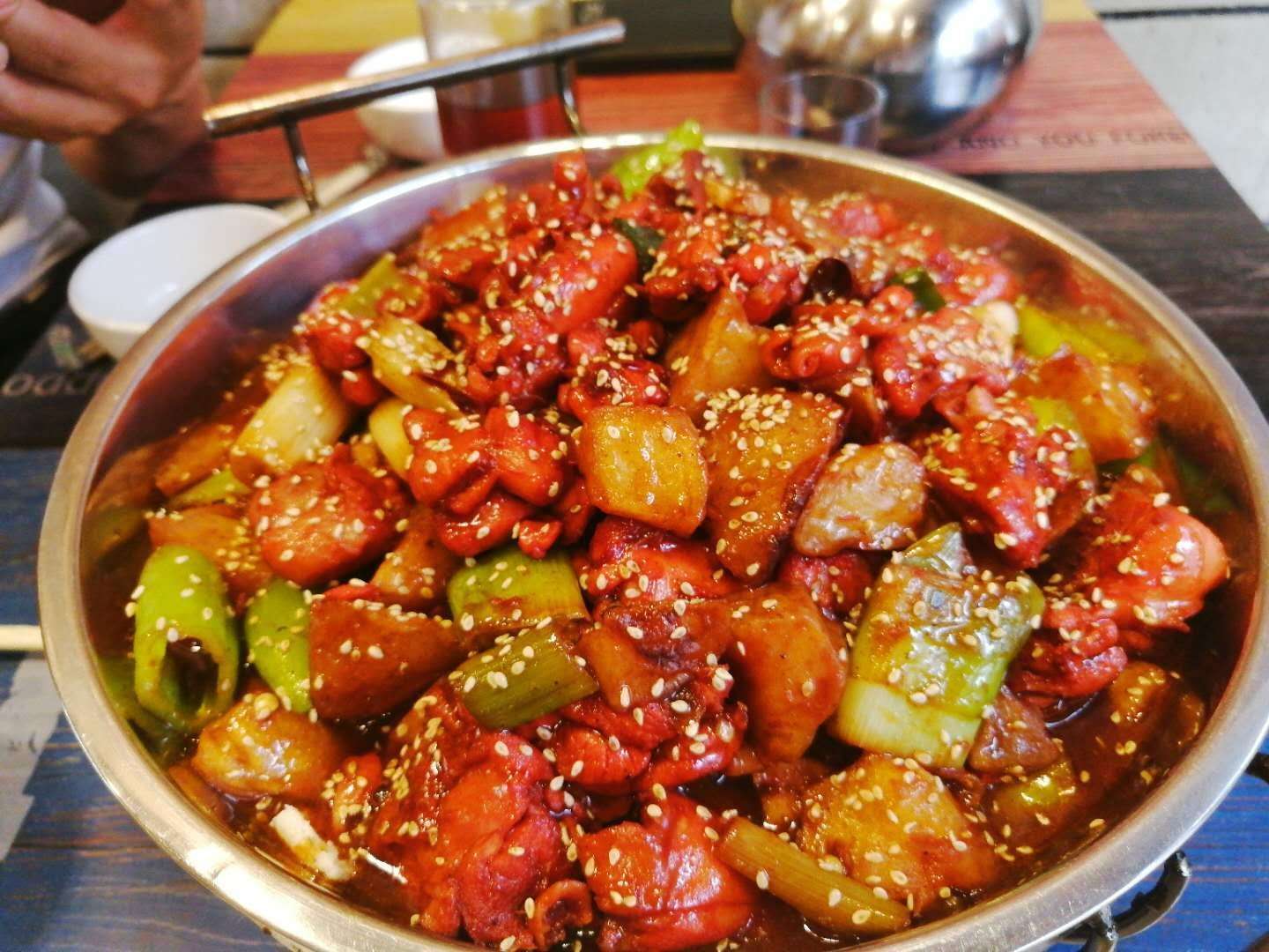 想開搖滾炒雞店？加盟費(fèi)到底多少？搖滾炒雞加盟費(fèi)用大公開(圖2)