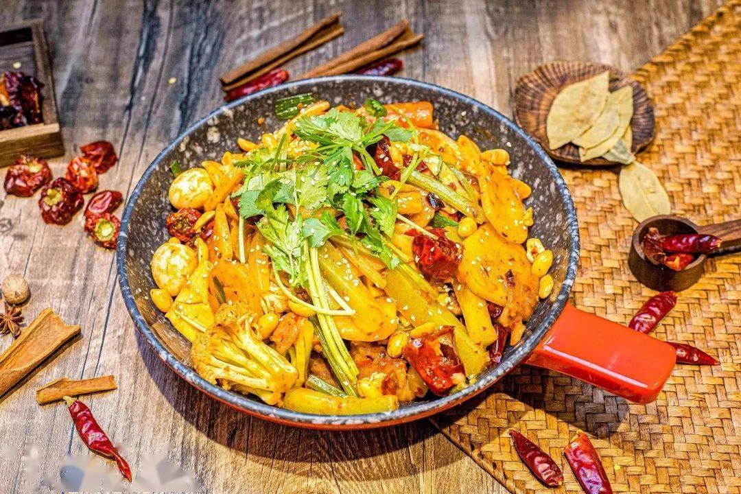 想學麻辣香鍋？學麻辣香鍋需要多少錢？麻辣香鍋培訓費用大揭秘！(圖2)