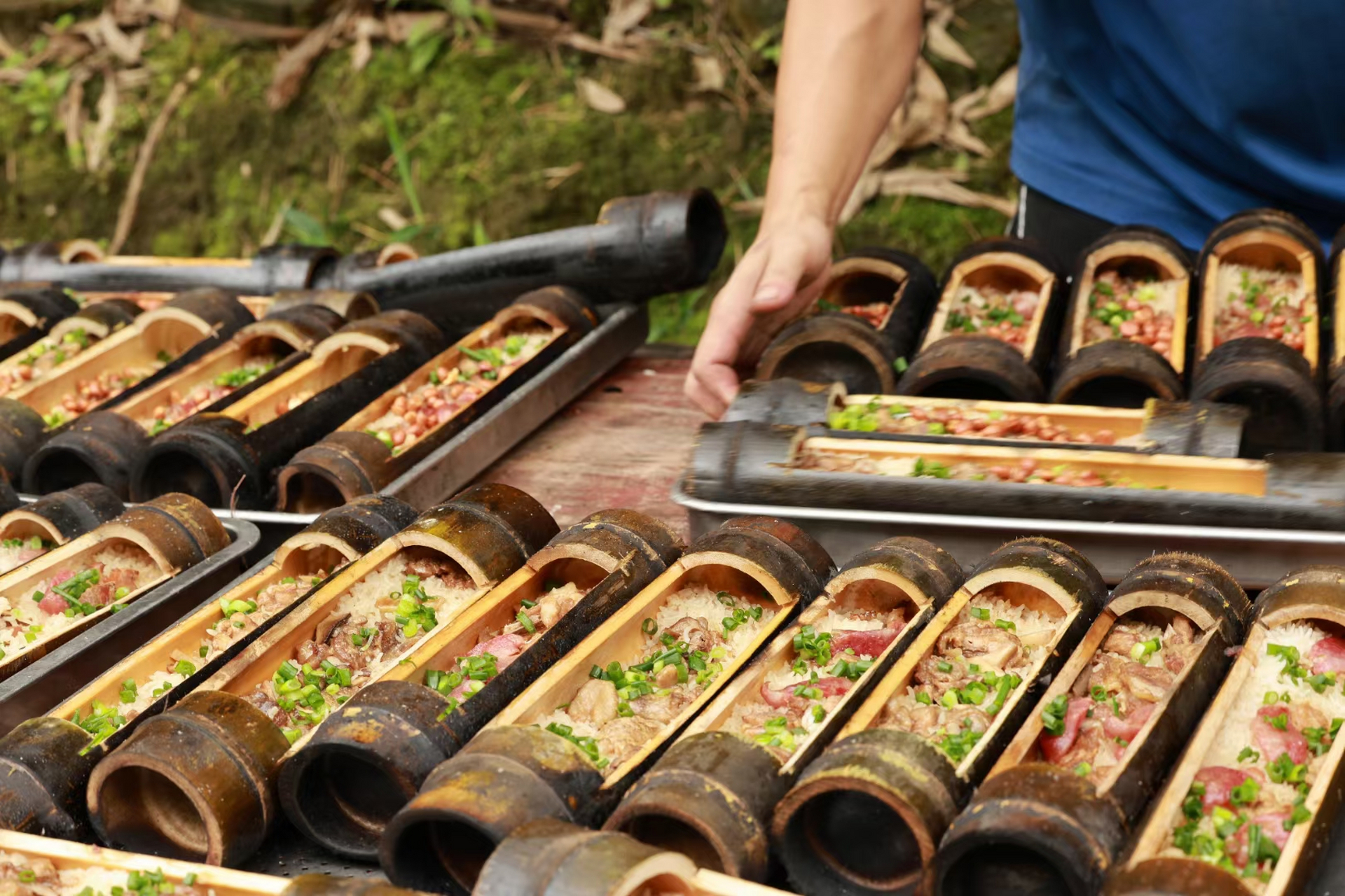 竹筒蒸飯的正宗做法大公開(kāi)，學(xué)會(huì)它輕松開(kāi)店！(圖2)