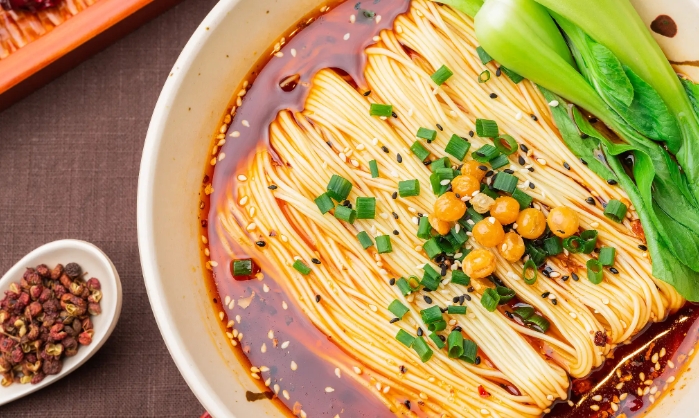 不拿料、不收加盟費(fèi)，這才是做小面的正確打開(kāi)方式！