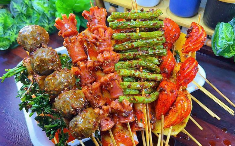 聊城炸串小吃培訓(xùn)：如何學(xué)會地道技藝，打造屬于自己的炸串品牌？(圖3)