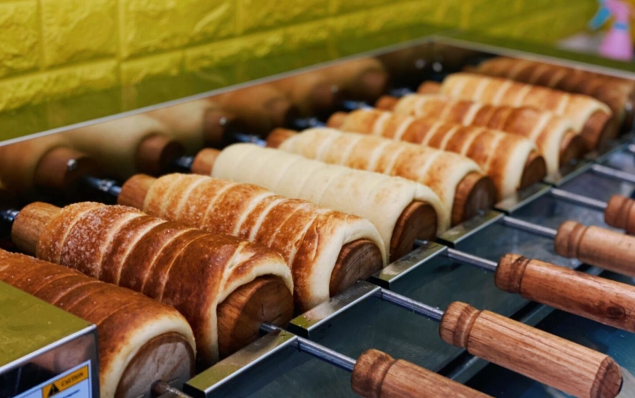 創(chuàng)業(yè)低門(mén)檻，學(xué)會(huì)煙囪面包技術(shù)，零加盟費(fèi)創(chuàng)業(yè)之路