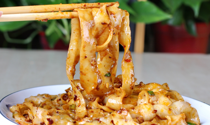 想學(xué)刀削面？廚仟藝專(zhuān)業(yè)培訓(xùn)，掌握正宗技藝，開(kāi)啟美食之路！(圖2)